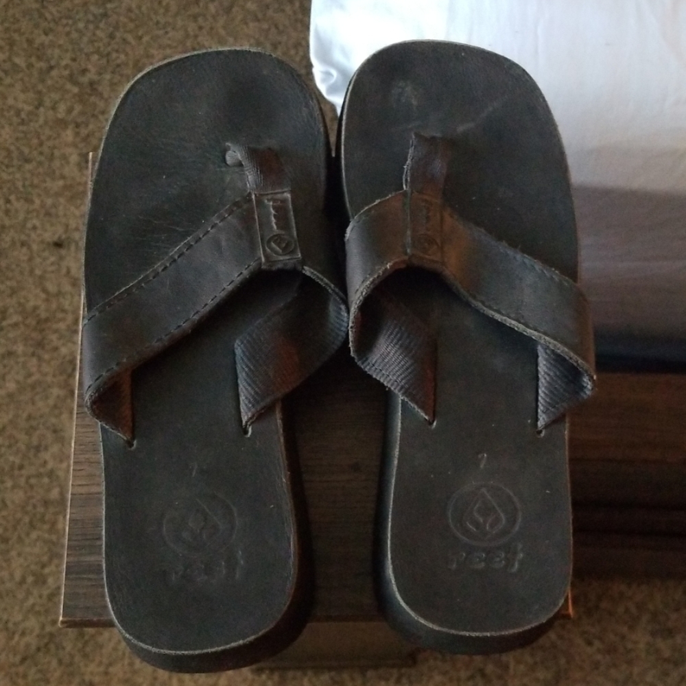 Reef platform flip-flops